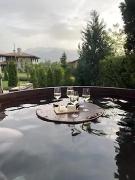 Villa & Bansko